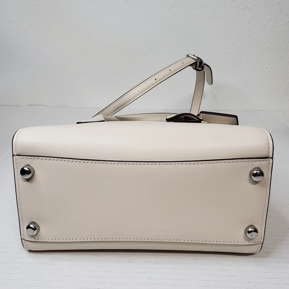Coach Andrea Carryall Black White Leather Shoulder Bag Brand New 152-091725